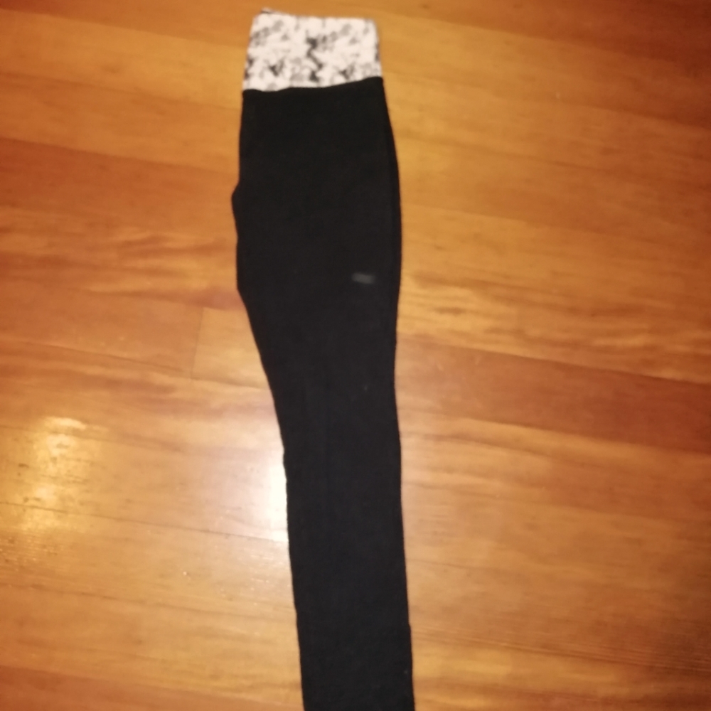 SOLD Leggings